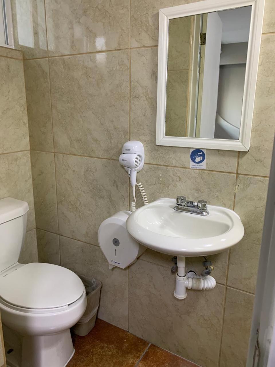 Hotel Tecnologico Querétaro Buitenkant foto